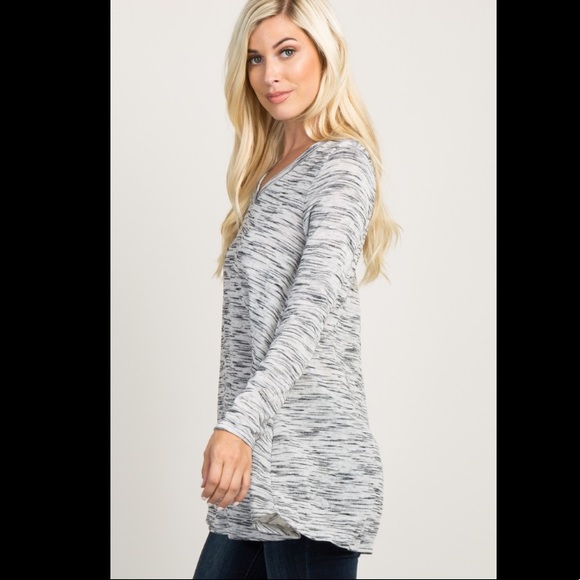 Grey Heathered V-Neck Top - Picture 4 of 8